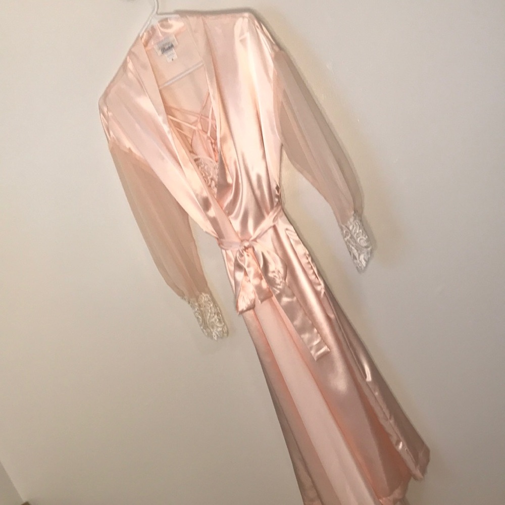 Nightgown and robe sexy peach